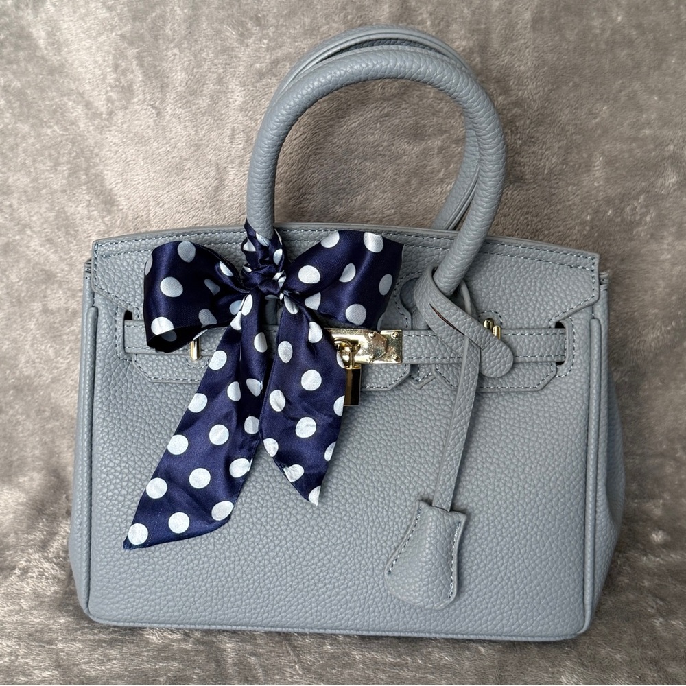 🩵 Light-Blue Top Handle Handbag 🦋